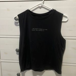 black cropped workout tank